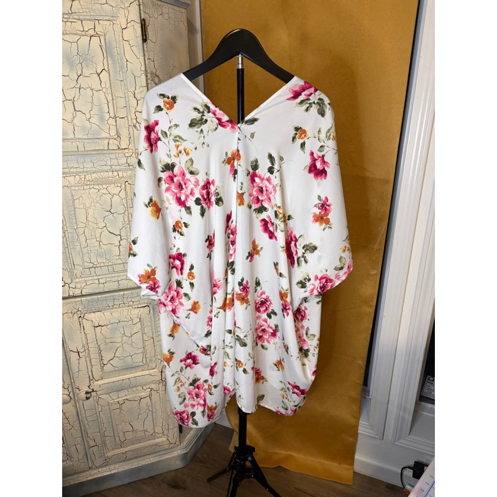 Women's Lovely Melody White Pink Floral Kimono Shrug Cottagecore - Picture 3 of 4